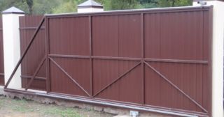 Купить откатные ворота из профнастила Кстово, цена от 1732 руб.