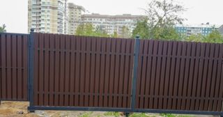 Купить распашные ворота из штакетника Кстово, цена от 2700 руб.