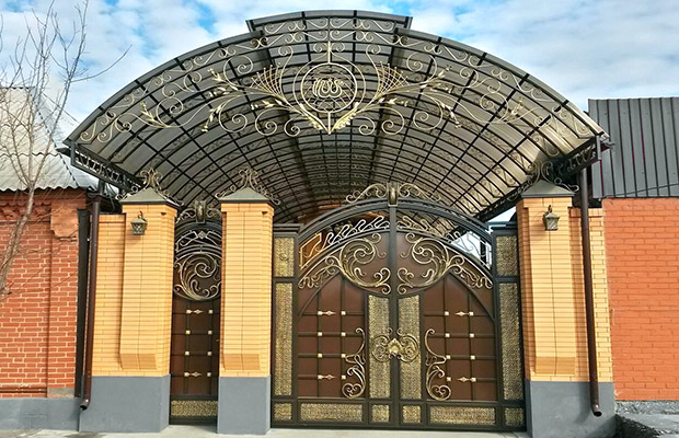 Купить или заказать ворота для дома с навесом - стильные и надежные решения для вашего участка в Кстово от 41415 руб | ВоротМастер-Ксв